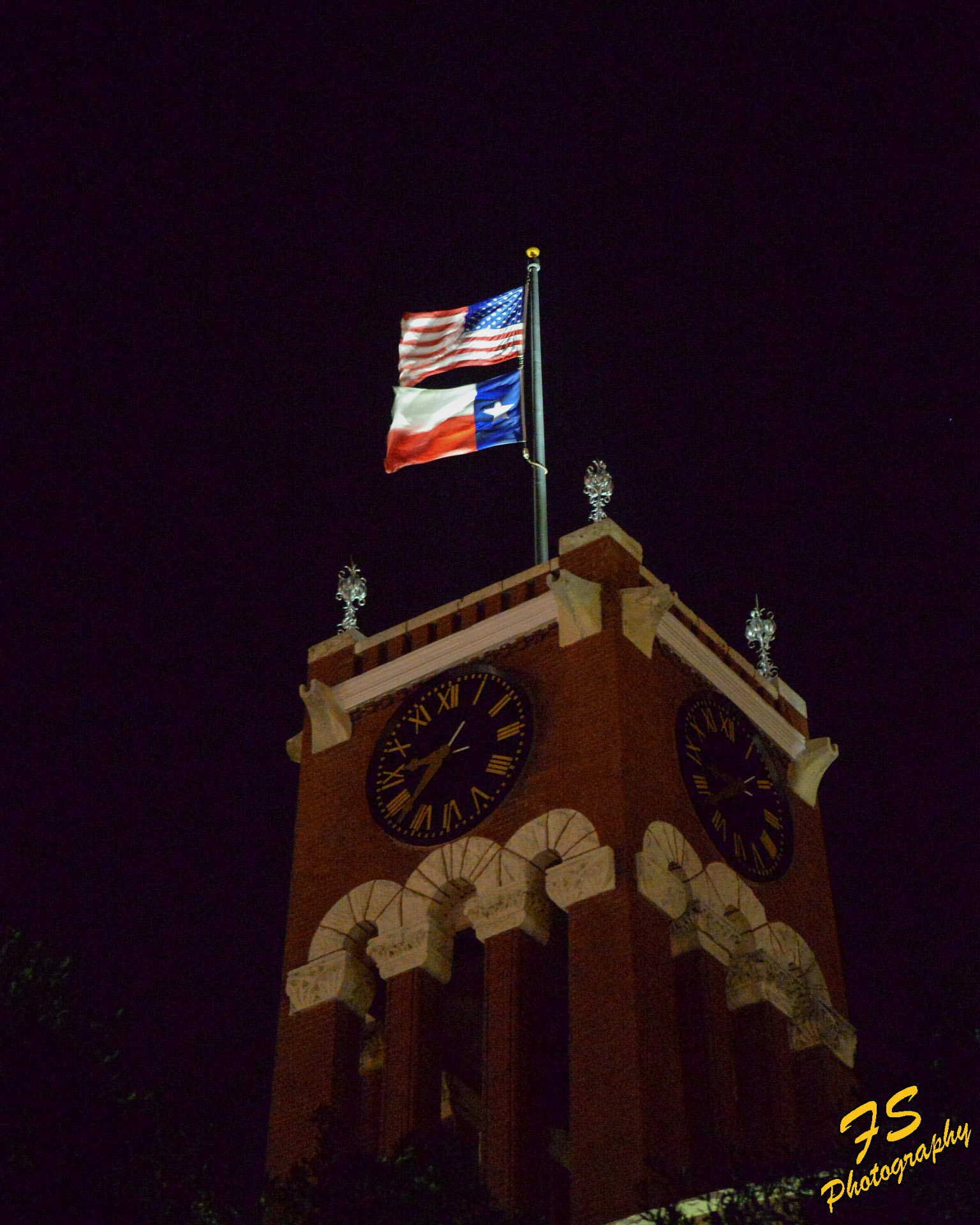 New Flags on the Lee County Courthouse